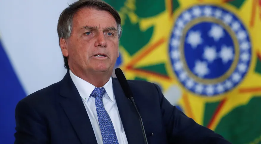 PL quer incluir aluguel de residência em salário de Bolsonaro