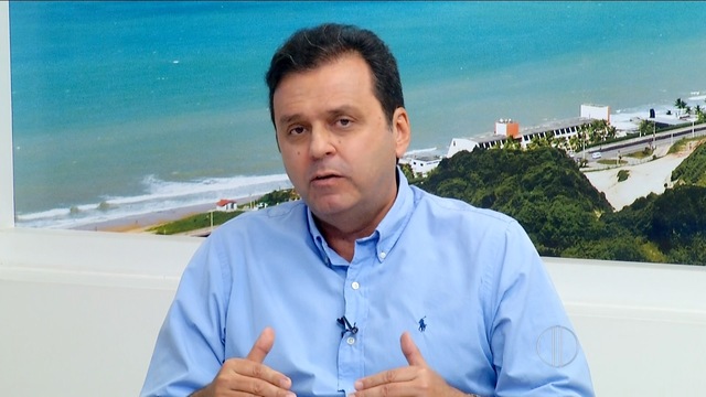 TRE-RN manda Carlos Eduardo Alves apagar propaganda irregular das redes sociais