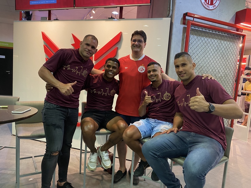 Alvirrubro lança camisa comemorativa na Mecão Store