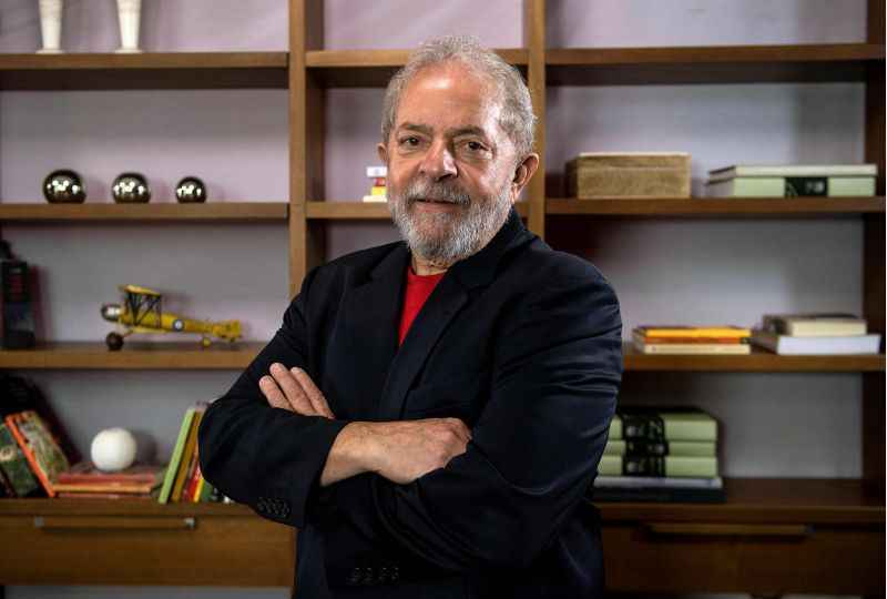 Crítico da "ostentação", Lula declara patrimônio milionário a Justiça Eleitoral