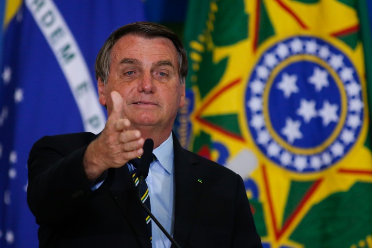 Bolsonaro diz que não vai tomar a vacina contra a Covid-19