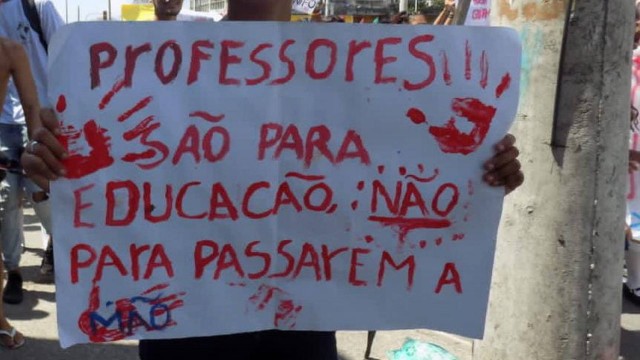 Polícia vai ouvir alunas que denunciaram assédio de professores em escola