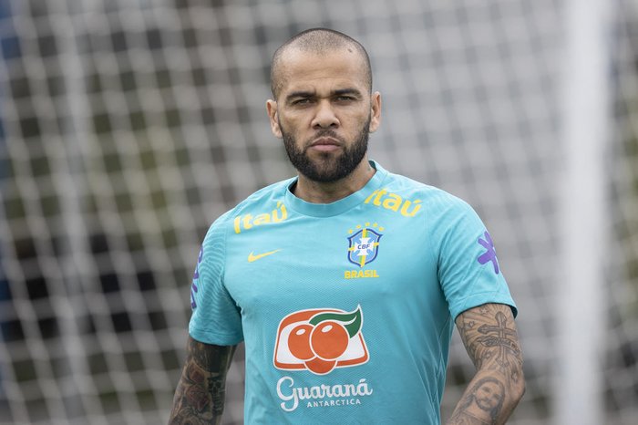 Daniel Alves: testemunha diz que também foi apalpada pelo jogador em boate