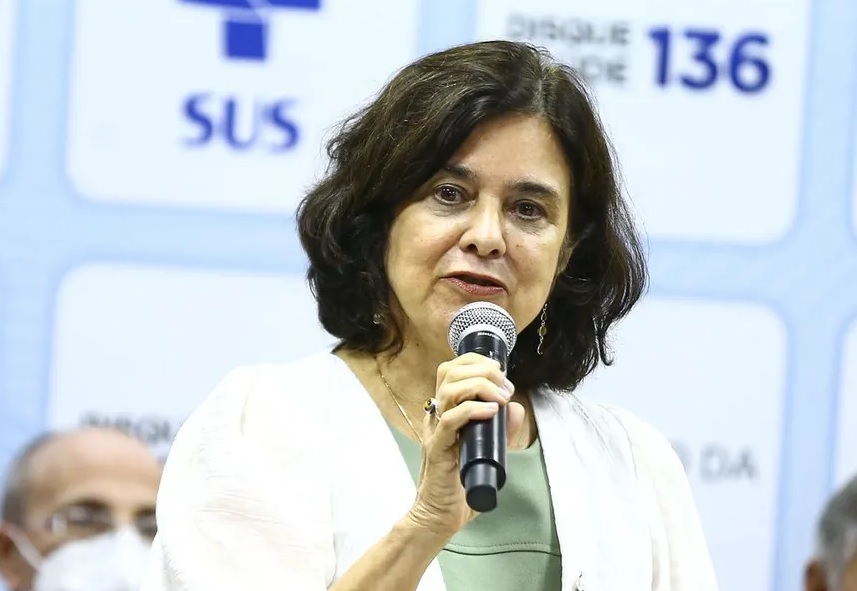 ABORTO: ‘Seremos estritos ao cumprimento da lei’, diz ministra da Saúde a parlamentares