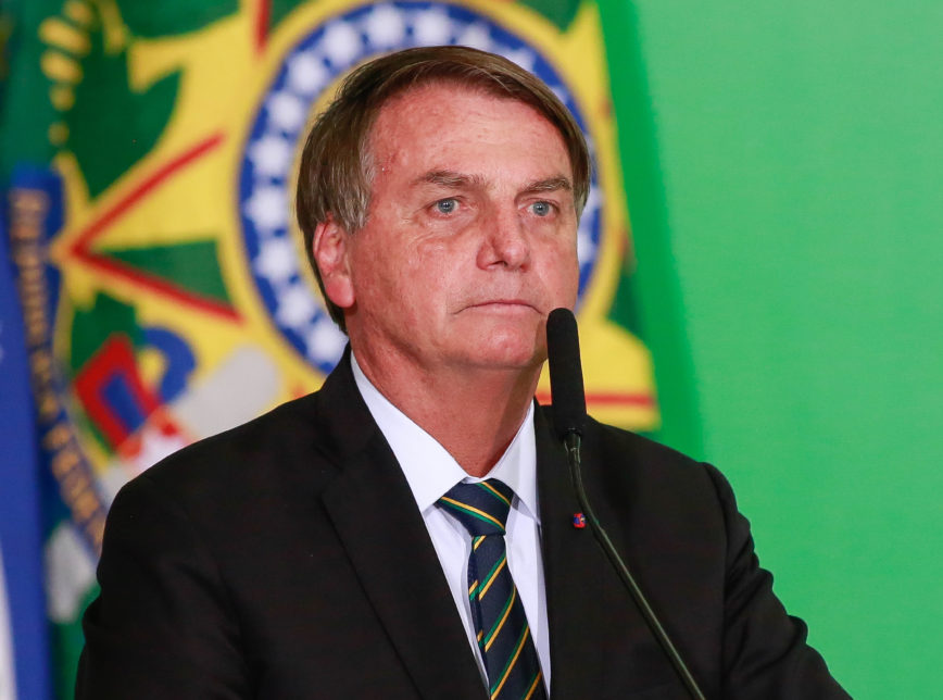 Bolsonaro promete apresentar "fraudes nas urnas" semana que vem