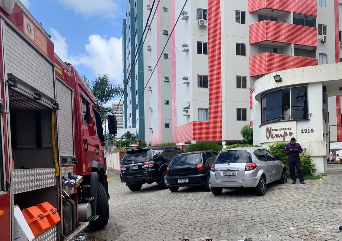 Bombeiros registram incêndio em condomínio de Capim Macio