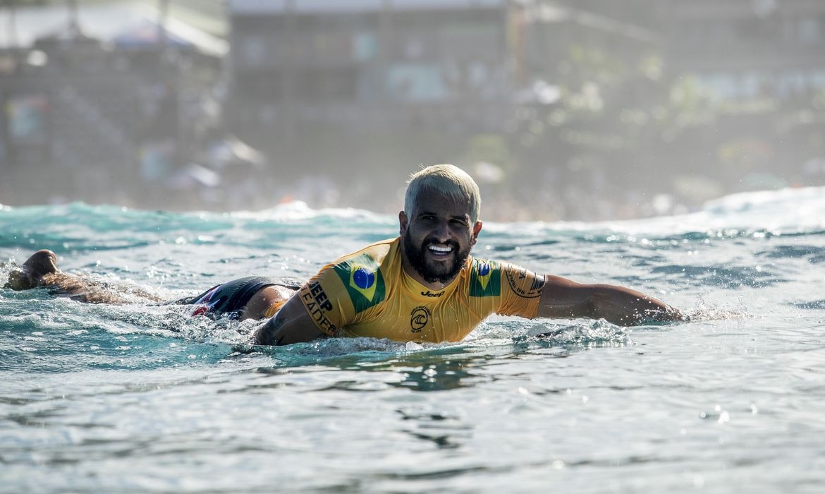 Com o potiguar Ítalo Ferreira na disputa, Brasil garante vaga na 3ª fase do Circuito Mundial de Surfe