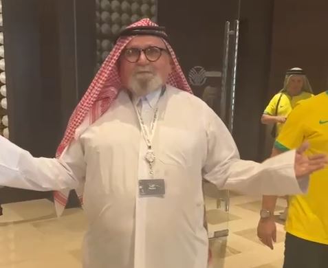 [VÍDEO] Sheik da FNF: Zé Vanildo entra no clima da Copa do Catar