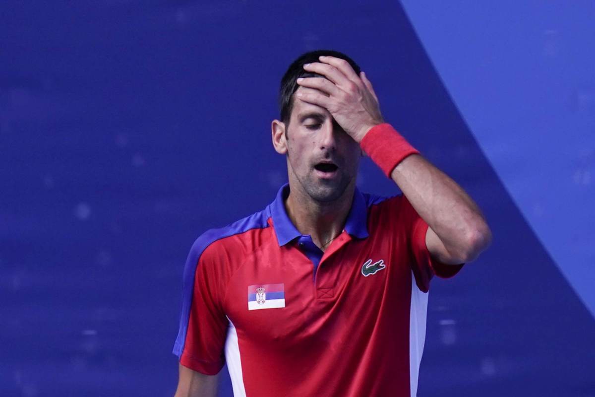 Governo australiano decide cancelar novamente visto de Novak Djokovic