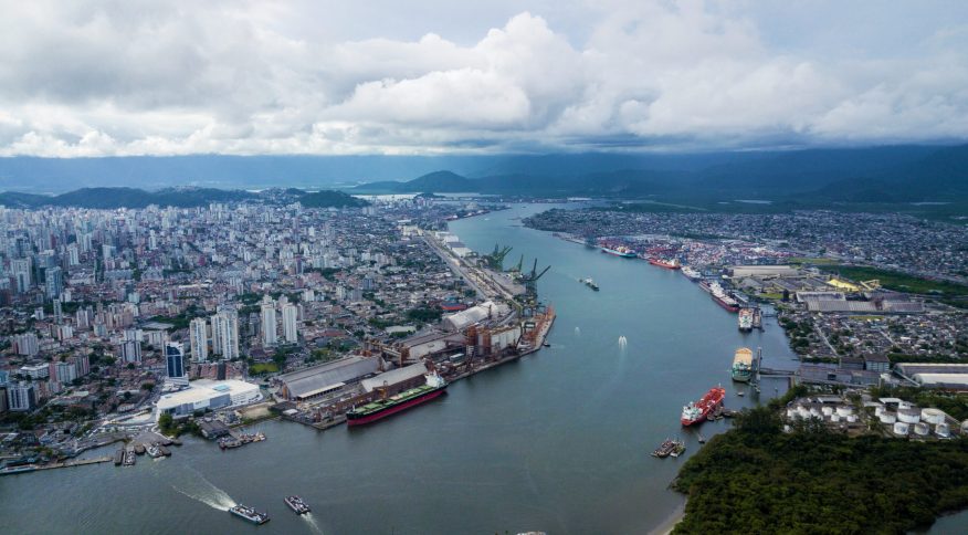 Terminal do Porto de Santos é arrematado por R$ 558 milhões pela Petrobras