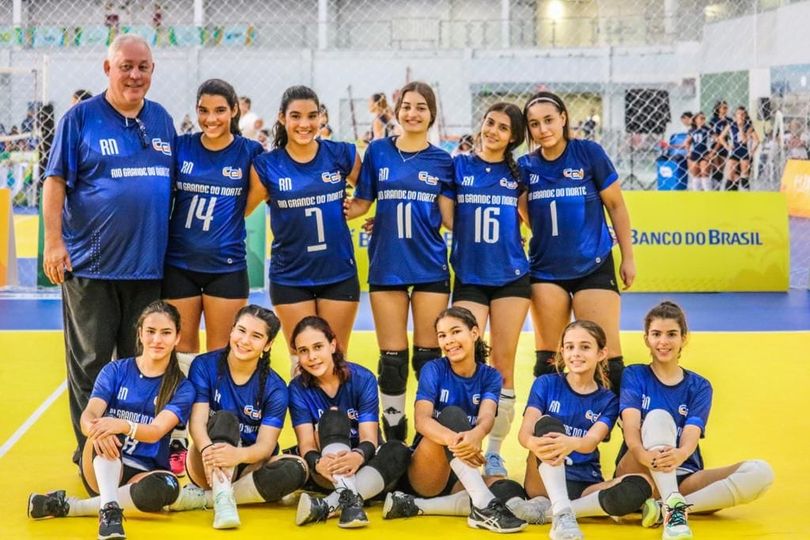 CEI/Romualdo Galvão conquista título no voleibol feminino dos Jogos Escolares Brasileiros