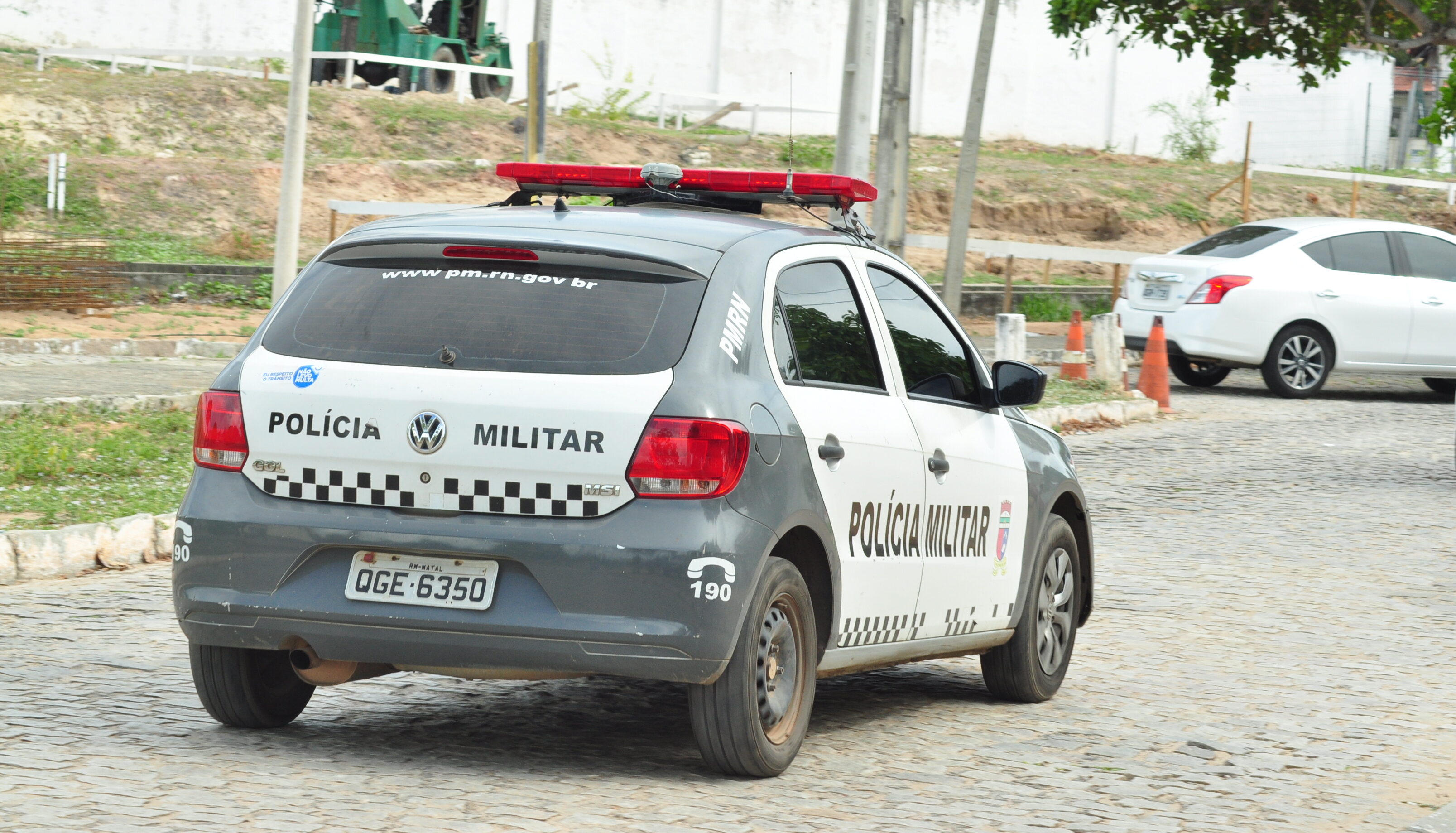 Enquanto bebia com amigos, homem recebe mais de 20 tiros e morre em Macaíba