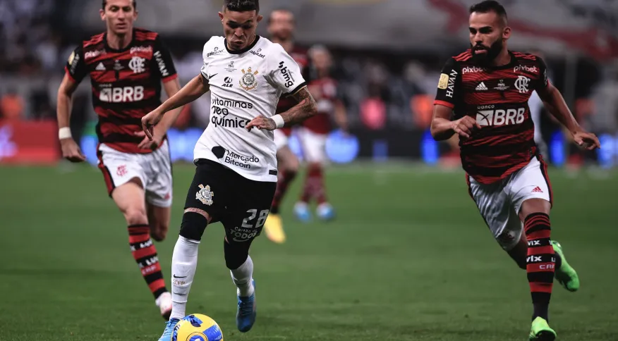 Copa do Brasil: Corinthians e Flamengo empatam em 0 a 0 no 1º jogo da final