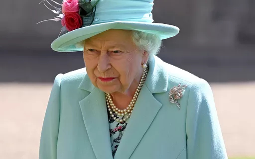 Folha comete gafe e publica "obituário" da Rainha Elizabeth sem ela ter morrido