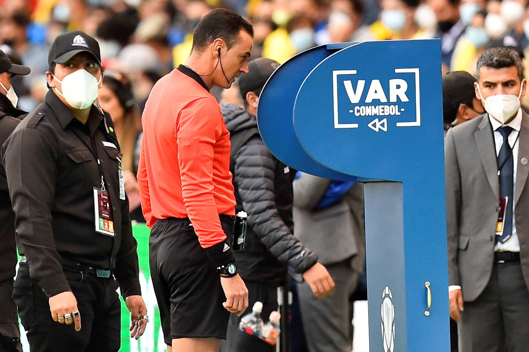 VAR é destaque do jogo e Brasil fica no empate com Equador, jogando futebol nada envolvente