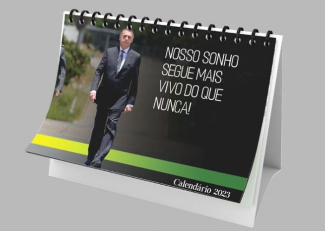 Loja Oficial de Bolsonaro tem caneca, tábua para carne, calendário a partir de R$ 49,90; Veja itens