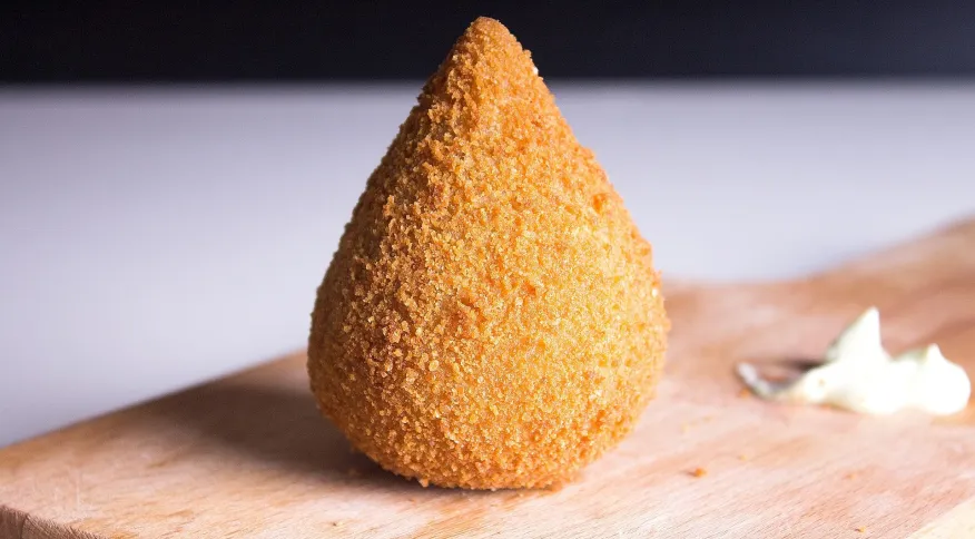 Coxinha, bauru e pastel estão entre as melhores comidas do mundo em plataforma internacional