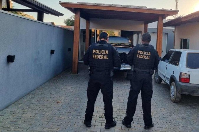 Polícia Federal realiza operação contra recrutamento de adolescentes brasileiros para o Estado Islâmico