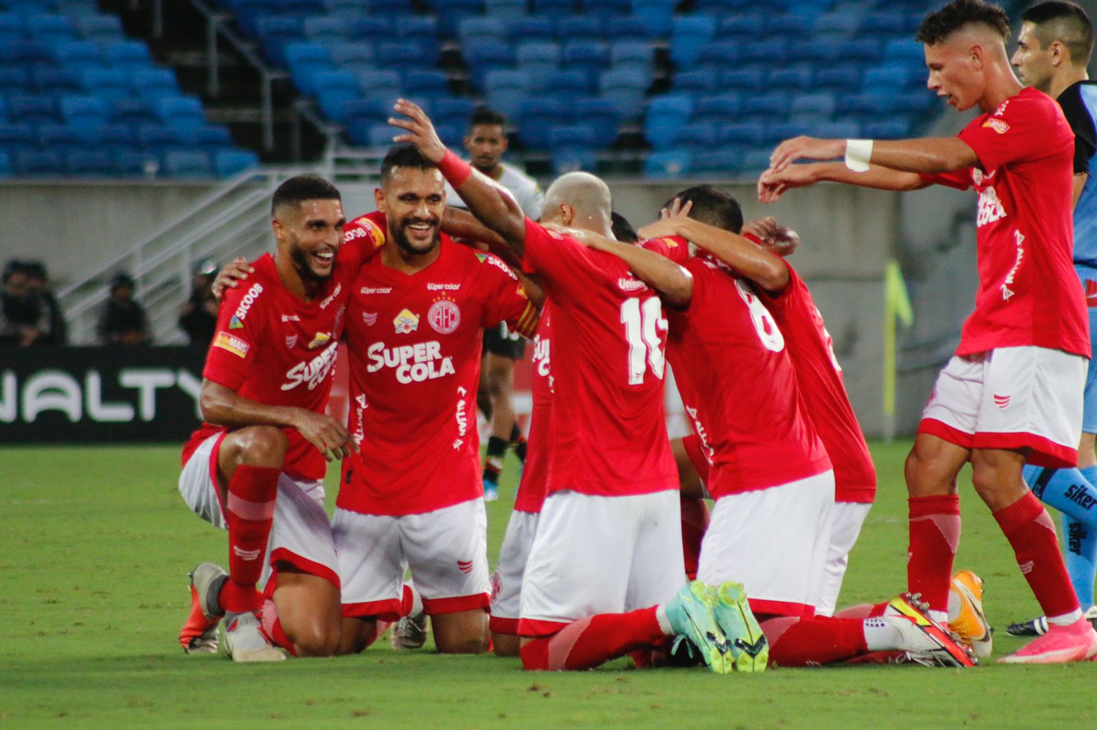 América faz 4 a 1 no Globo e leva vantagem para a final contra o ABC