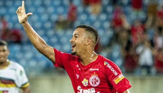 "L de Lula?" Saiba por que Téssio comemora gol do América fazendo gesto